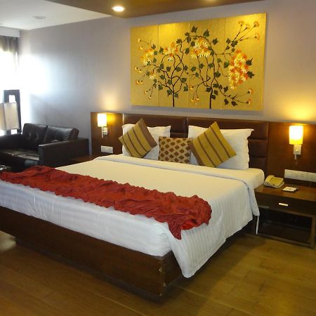 Ymca International Centre Otel Amhedabad Dış mekan fotoğraf