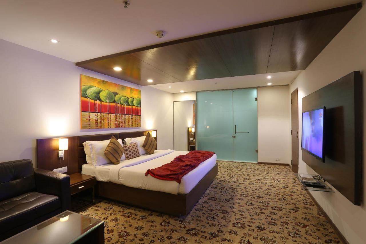 Ymca International Centre Otel Amhedabad Dış mekan fotoğraf